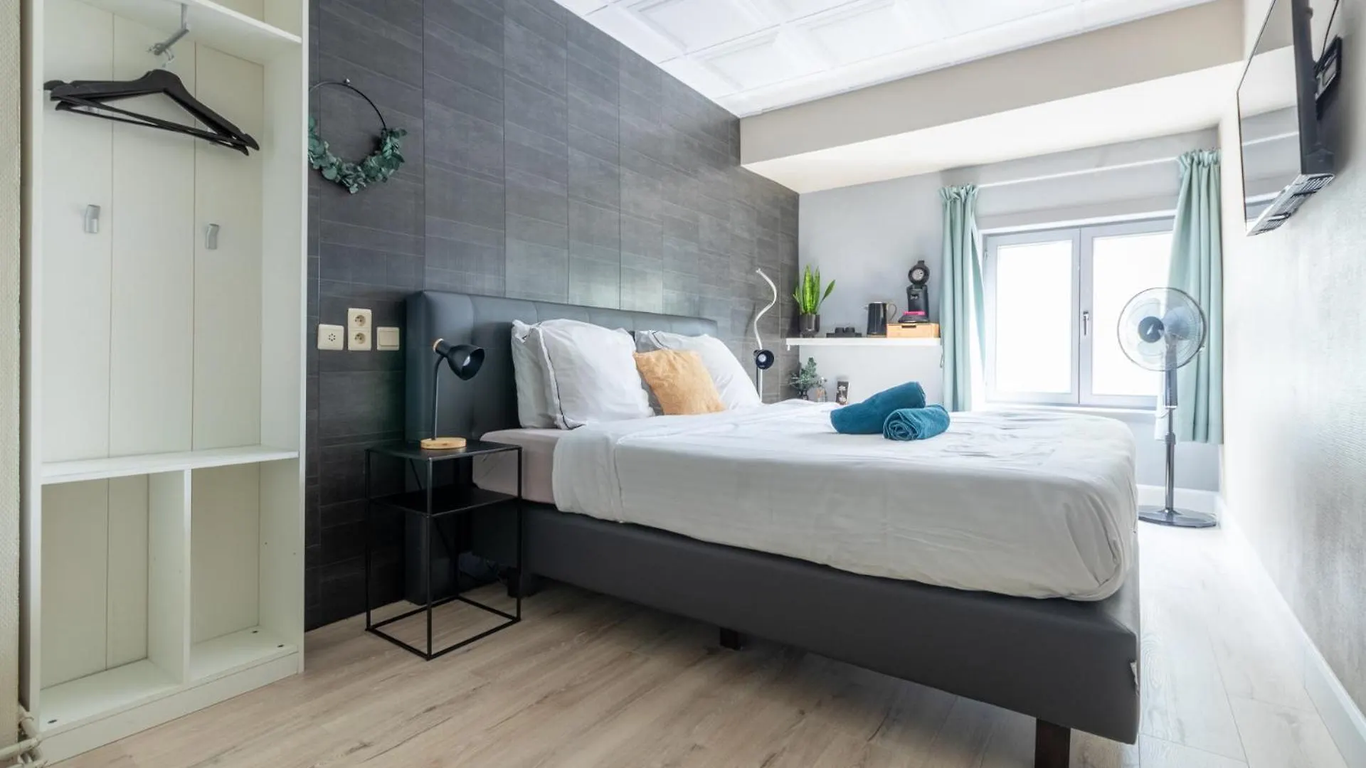 Hotel Entree - Canal View بروج