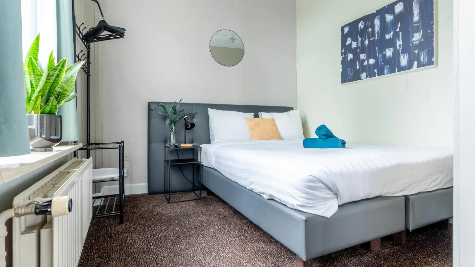 Hotel Entree - Canal View Bruggy 2*,  Belgie